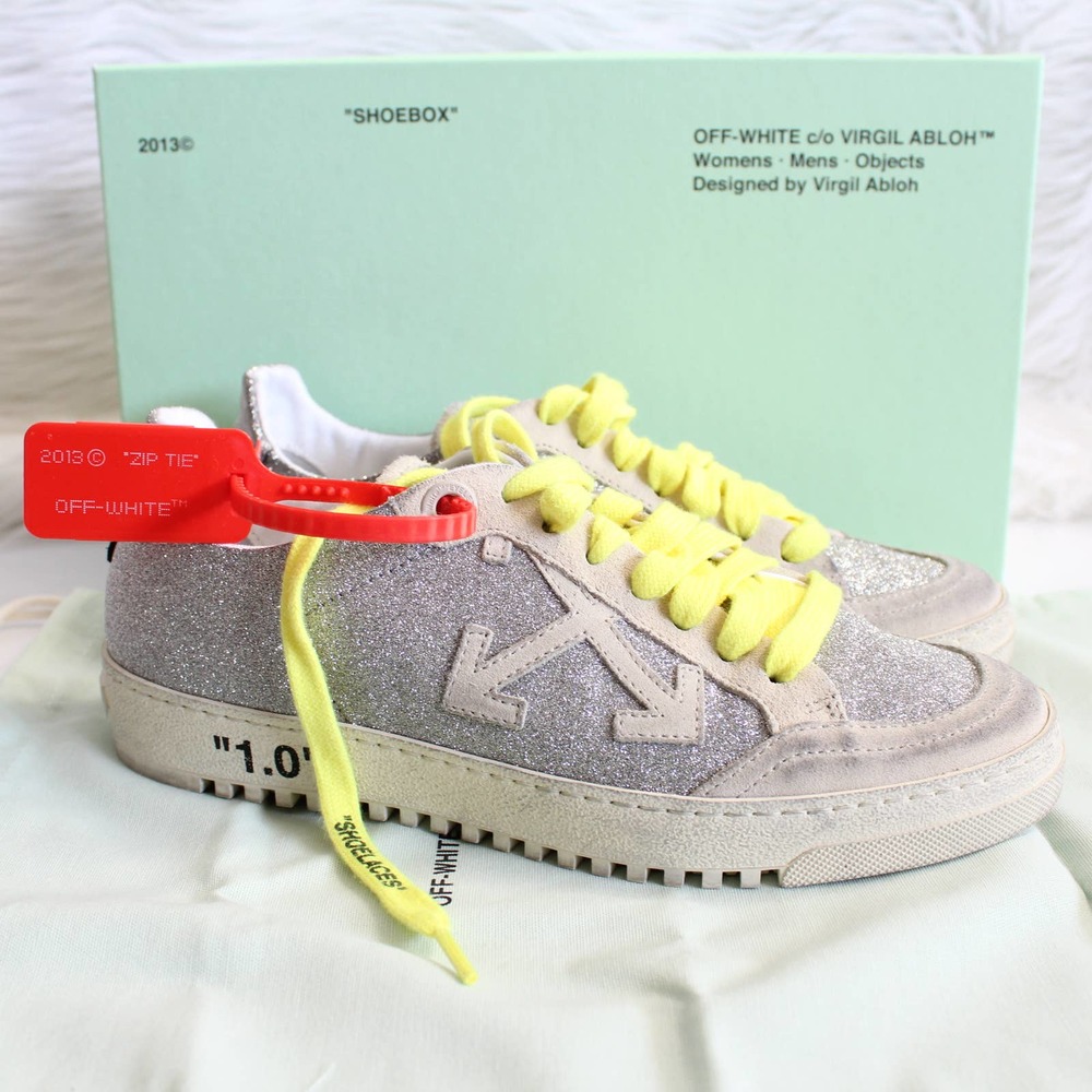 Off-White Glitter Arrow 2.0 Sneaker in Silver & White